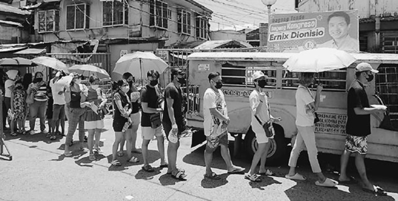 フィリピン大統領選投票・・有力候補、対中・原発政策で対立